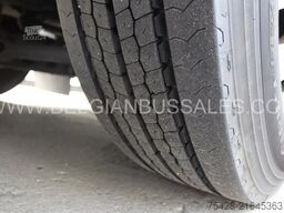 Mercedes-Benz Tourismo 16RHD / Full Option / Lift