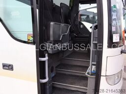 Mercedes-Benz Tourismo 16RHD / Full Option / Lift
