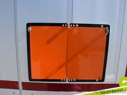 SCHMITZ CARGOBULL Liftachse Palettenkasten XL und Getränke MIETE