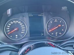 Mercedes-Benz VITO 116 NEUES MODELL AUT AHK2,5T NAVI KAM TEMPO