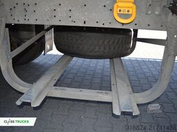 SCHMITZ CARGOBULL SKO FP 45 ThermoKing SLXi 300