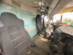 IVECO TRAKKER 510 T-WAY