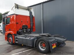 Mercedes-Benz Actros 1943 tractor unit