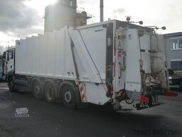 MAN TGS 31.360 8x2-6 Zoeller Moba Hecklader