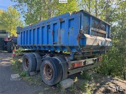 Maur trailer