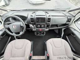 HYMER/ERIBA Exsis T 374 * Einzelbetten *