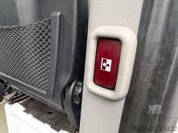 MERCEDES-BENZ Sprinter 213 CDI 9 Sitzer 2x Klima Automatik