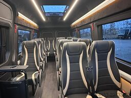 Mercedes-Benz eSprinter 420 RWD PRO Minibus 16 seats