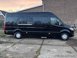 Mercedes-Benz eSprinter 420 RWD PRO Minibus 16 seats