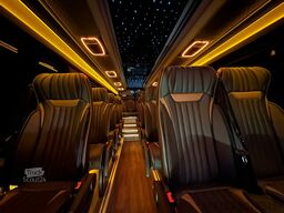 Mercedes-Benz eSprinter 420 RWD PRO Minibus 16 seats