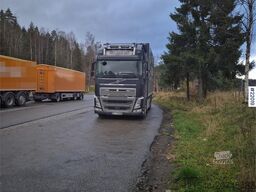 Volvo FH540 6x2 box truck w/ recently replaced clutch