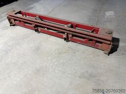 sonstige Ausgleichsbock für gekröpften Tieflader