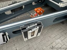 Böcker AHK 34/1800 MONTAGE KRAAN/KRAN/GRUA /CRANE