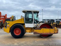 Dynapac CA302D