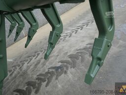 Caterpillar 130G Ex-army