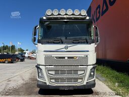 Volvo FH 16 750 8x4*4 BOX L=6080 mm
