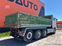 Volvo FH 16 750 8x4*4 BOX L=6080 mm