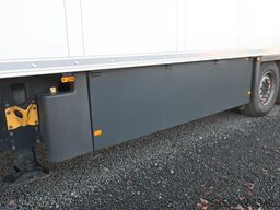 Schmitz Cargobull SKO 24 Doppelstock Trennwand Carrier Vector 1950