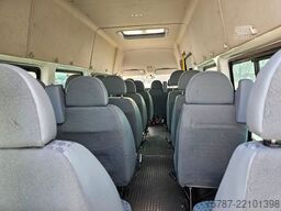 FORD Transit Trend 17 Sitzer