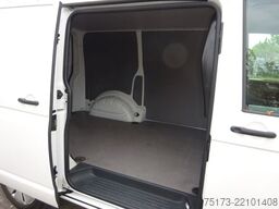 VOLKSWAGEN T6.1 Transporter Kasten 150PS FWD KR Klima AHK
