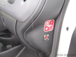 Peugeot Partner 1.6 HDI Cateringausbau 3-Sitzer