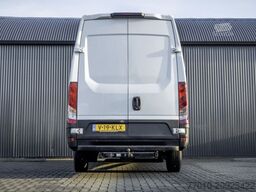 IVECO Daily **35S14V 2.3 L2H2 | Automaat | Euro 6 | Cr
