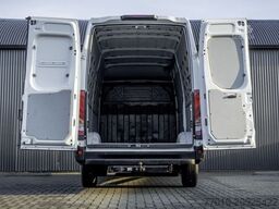 IVECO Daily **35S14V 2.3 L2H2 | Automaat | Euro 6 | Cr