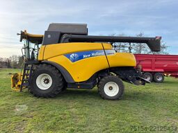 New Holland CR 9070