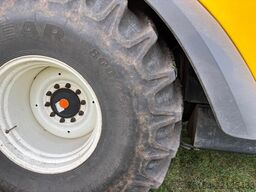 New Holland CR 9070