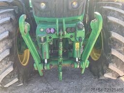 John Deere 6215R