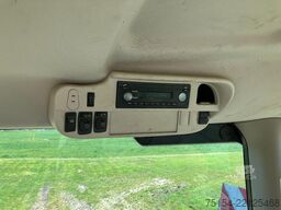 John Deere 6215R