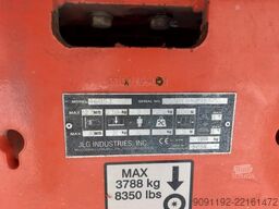 JLG 460SJ