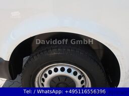 VOLKSWAGEN T6.1 Transporter Kasten lang FWD / Klima / PDC