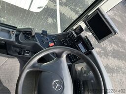 Mercedes-Benz Intouro