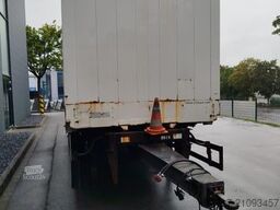 SCHMITZ CARGOBULL ZWF 18 Tandem BDF WECHSELER+KOFFER HOCHGEKUPPELT