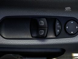 MERCEDES-BENZ Sprinter 318 | 3.0 CDI V6 | 180 PK | Airco | Aut