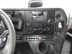 MercedesBenz Antos 1836 4x2 Closed Box, double floor