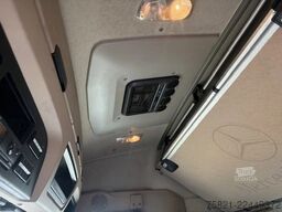 Mercedes-Benz Actros 1843