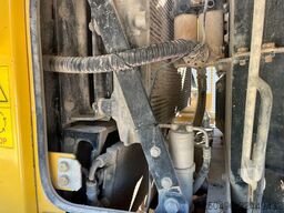 Komatsu WA500-6 Central Lubrication | Scale