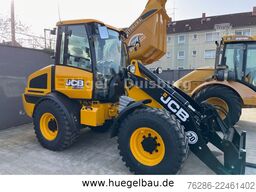 JCB 409