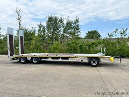 Möslein T 3-8,20 P VB H1  3 Achs Tieflader mit gerader Ladefläche 8,20 m, Neufahrzeug