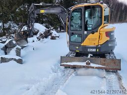 Volvo ECR58D Crawler Excavator – Rototilt – 2 Buckets –