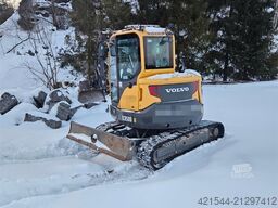 Volvo ECR58D Crawler Excavator – Rototilt – 2 Buckets –