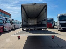 MERCEDES-BENZ ANTOS 2536 KÜHLKOFFER / LBW / CARRIER / 9,00M /