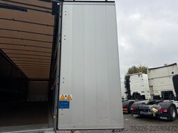 SCHMITZ CARGOBULL SCS 24/L - 13.62, XL, Daimler, Getränke