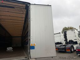 SCHMITZ CARGOBULL SCS 24/L - 13.62, XL, Daimler, Getränke