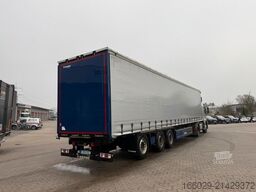 KRONE Planenauflieger mit Staplerhalterung