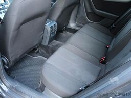 VOLKSWAGEN Passat Variant Trendline - Nr.: 575