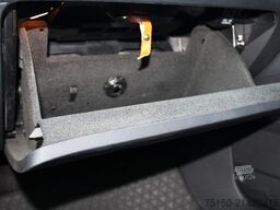 VOLKSWAGEN Passat Variant Trendline - Nr.: 575