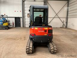 Kubota U 27-4